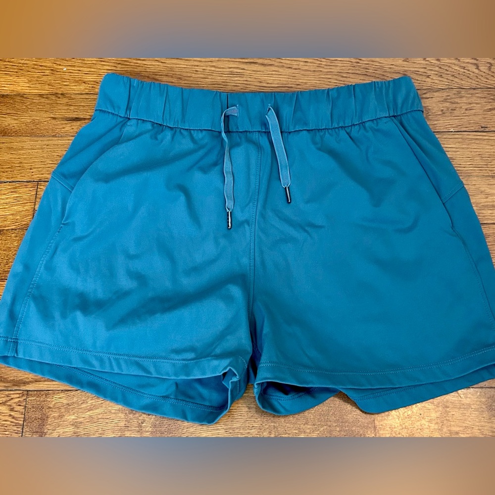 Willit Athletic sports shorts in perfect condition. Size M
